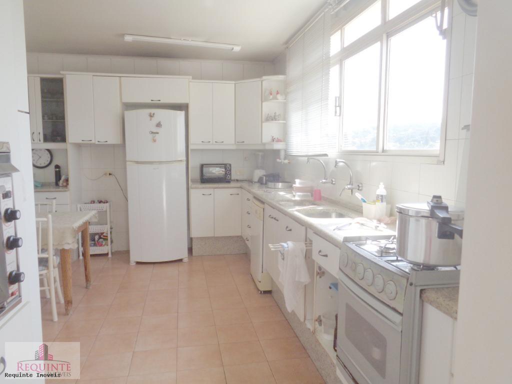 Sobrado à venda com 3 quartos, 320m² - Foto 3