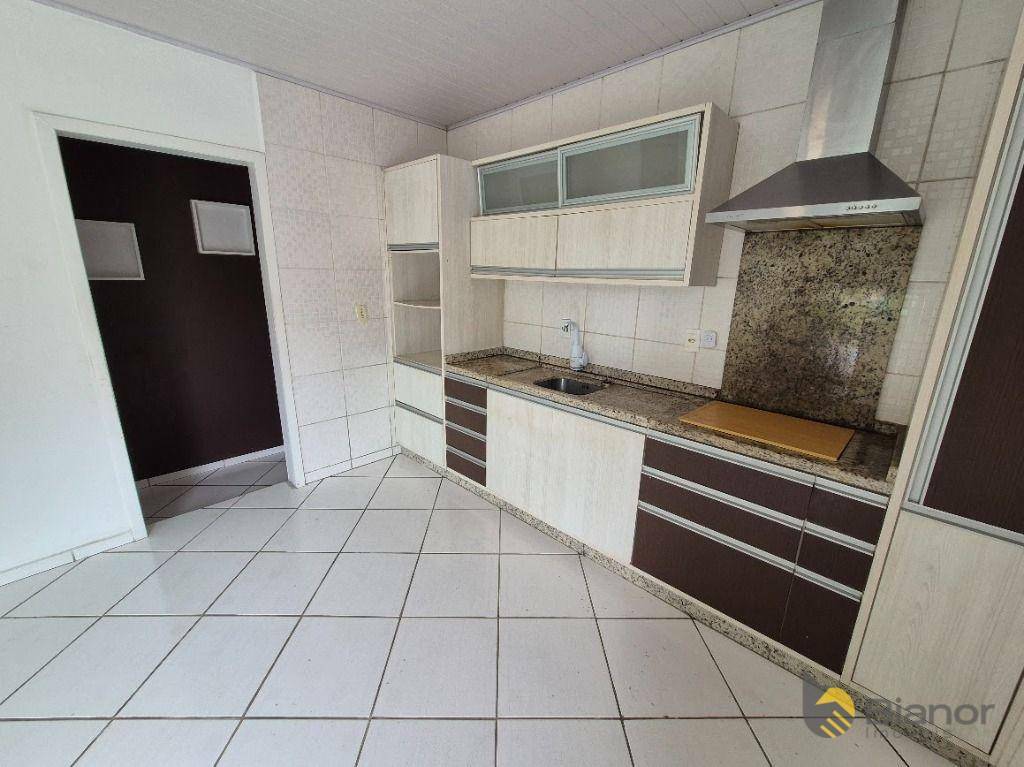 Casa à venda com 3 quartos, 145m² - Foto 15