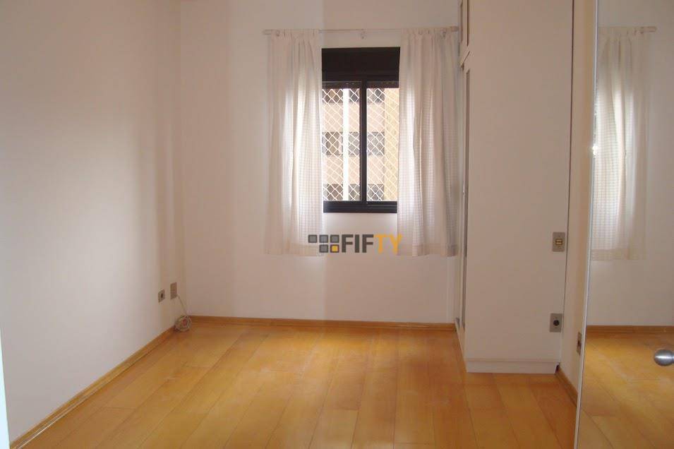 Apartamento para alugar com 2 quartos, 72m² - Foto 10