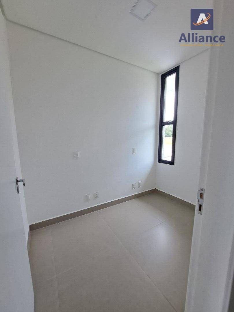 Casa de Condomínio à venda com 3 quartos, 230m² - Foto 4