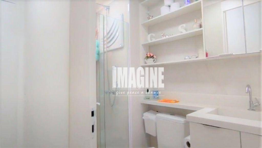 Apartamento à venda com 2 quartos, 52m² - Foto 12