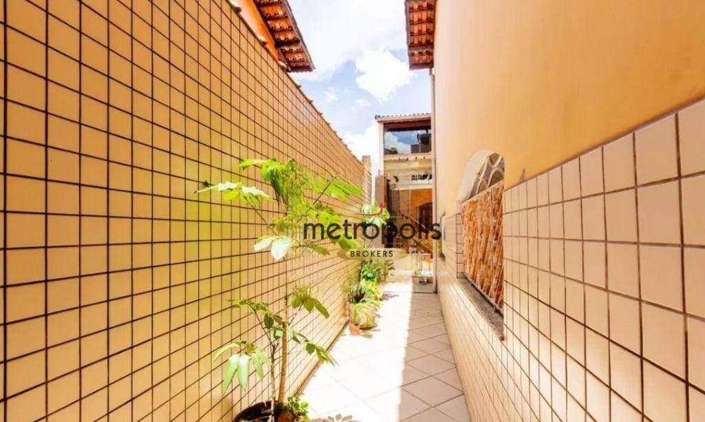 Casa à venda com 3 quartos, 241m² - Foto 59