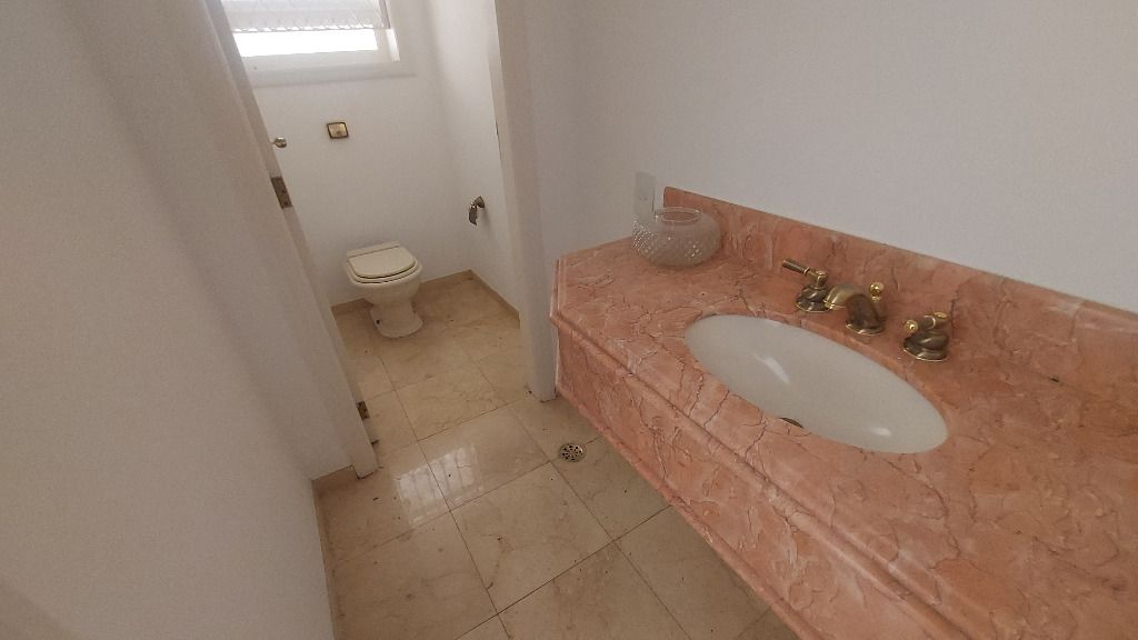 Casa de Condomínio para alugar com 4 quartos, 1200m² - Foto 13