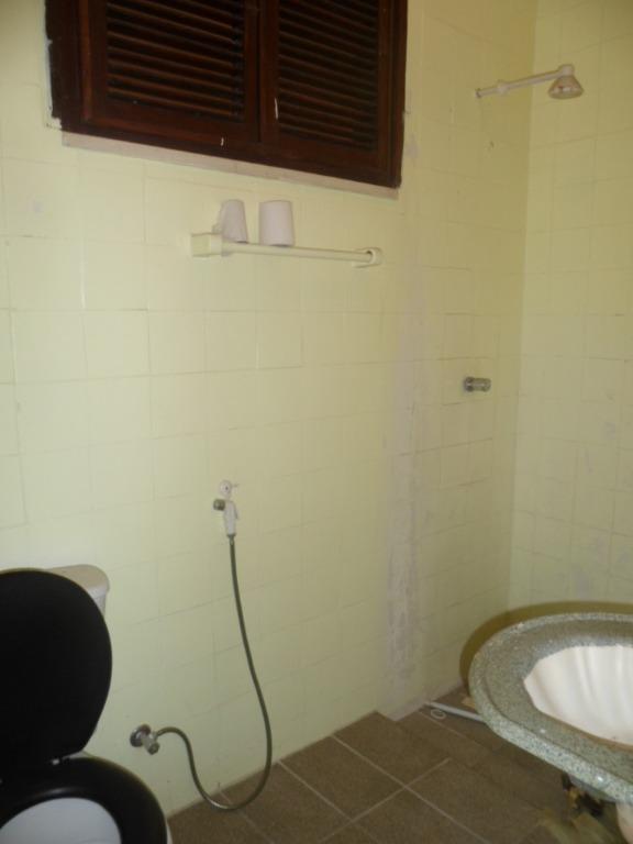 Casa à venda com 4 quartos, 200m² - Foto 10