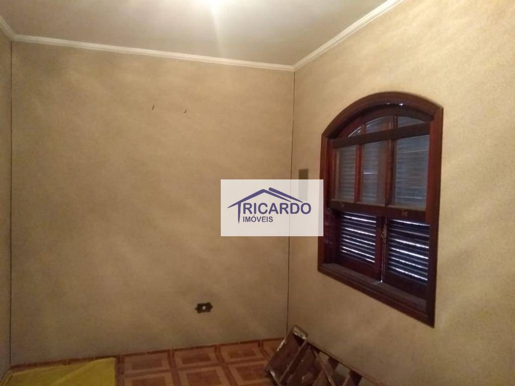 Casa à venda com 3 quartos, 250m² - Foto 29