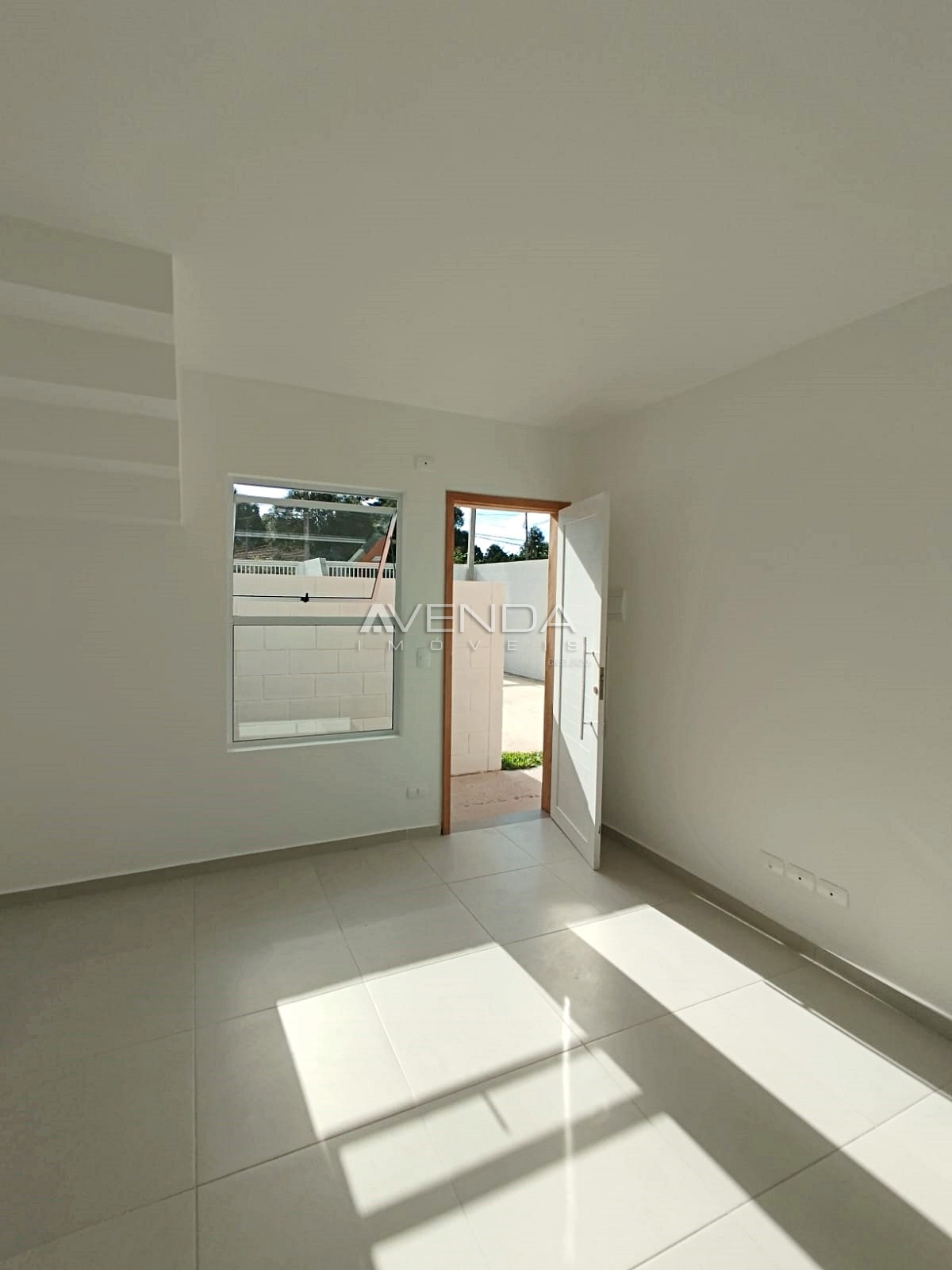 Casa à venda com 2 quartos, 47m² - Foto 4