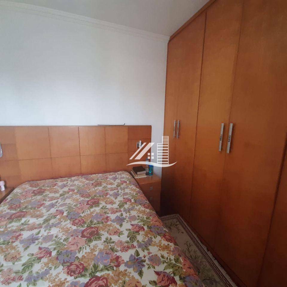 Apartamento à venda com 3 quartos, 143m² - Foto 17