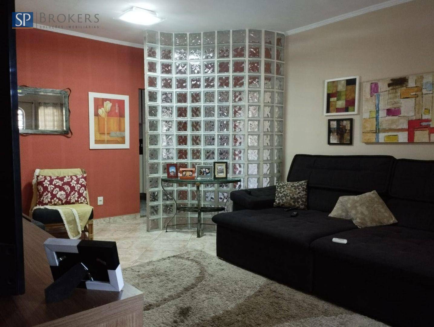 Casa à venda com 3 quartos, 220m² - Foto 1