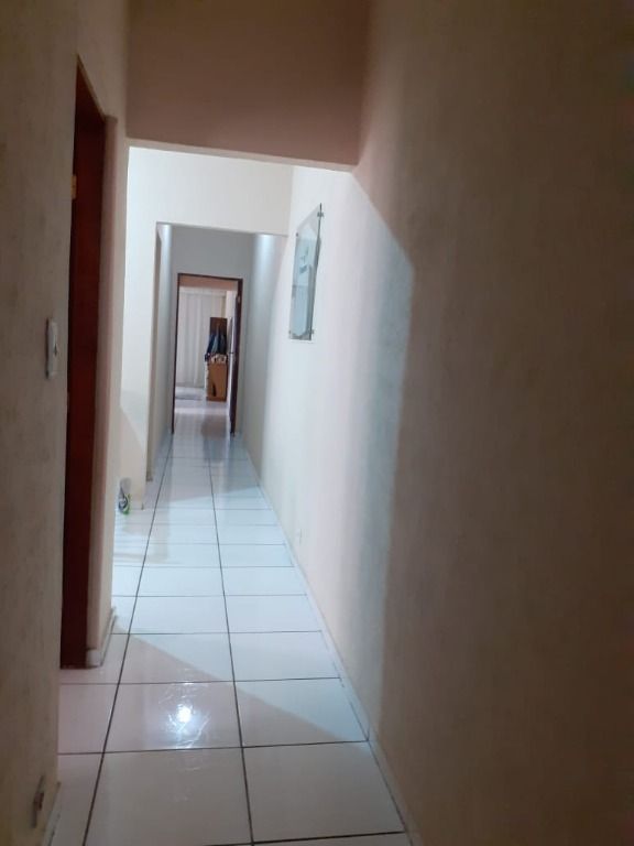 Sobrado à venda com 4 quartos, 242m² - Foto 3