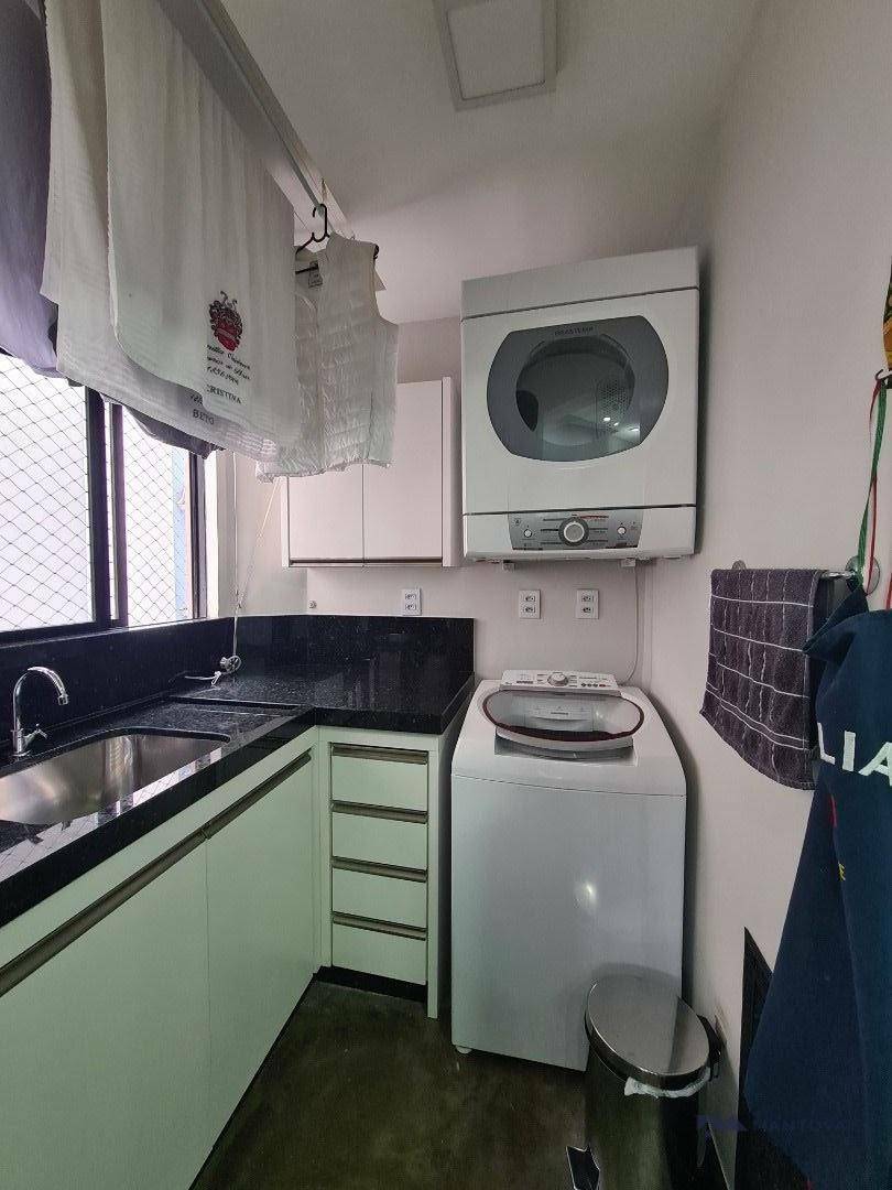 Apartamento à venda com 3 quartos, 186m² - Foto 12