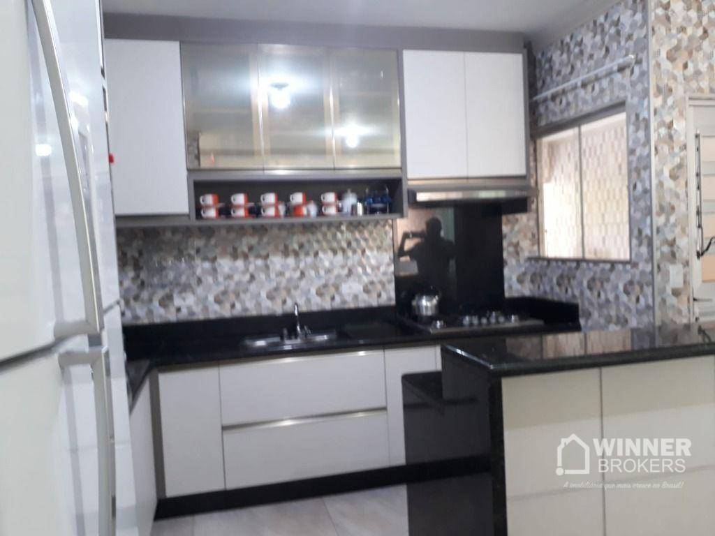 Casa à venda com 3 quartos, 176m² - Foto 7