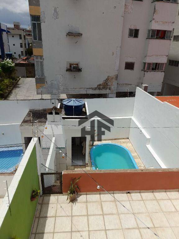 Casa à venda com 3 quartos, 221m² - Foto 18