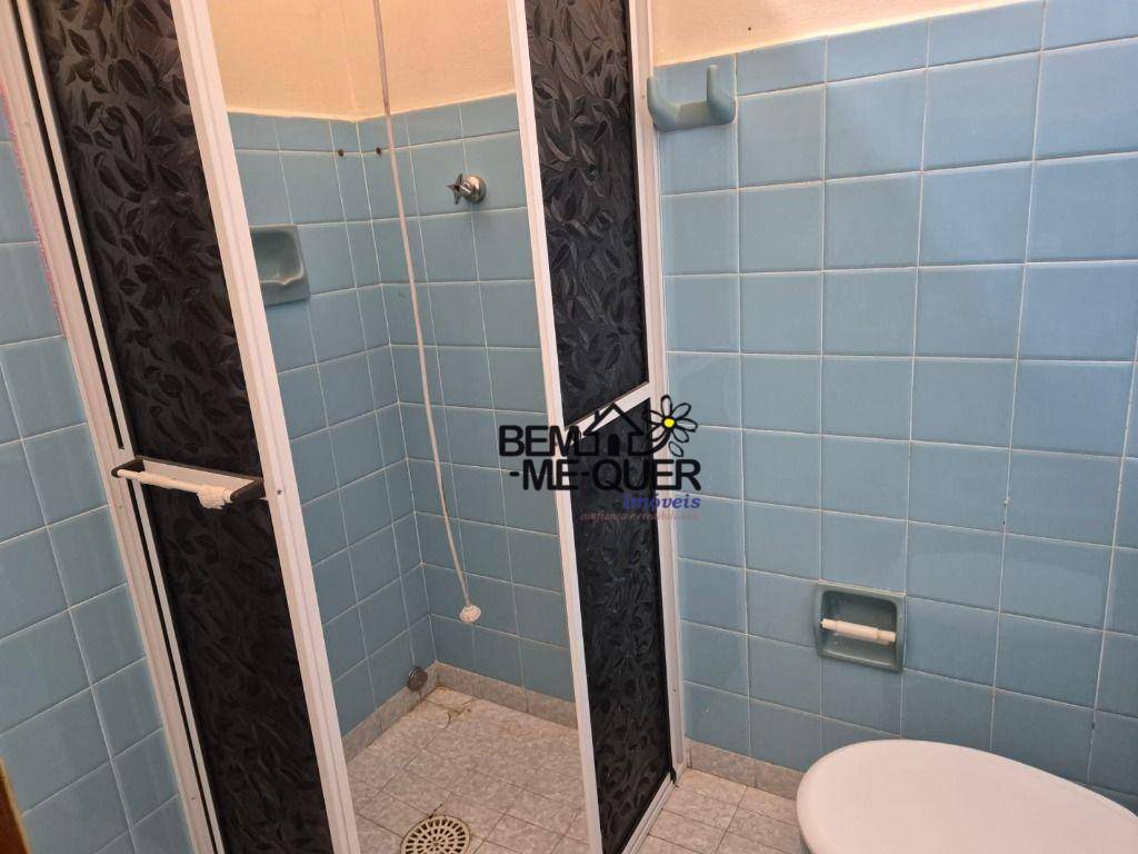 Casa à venda e aluguel com 3 quartos, 200m² - Foto 11