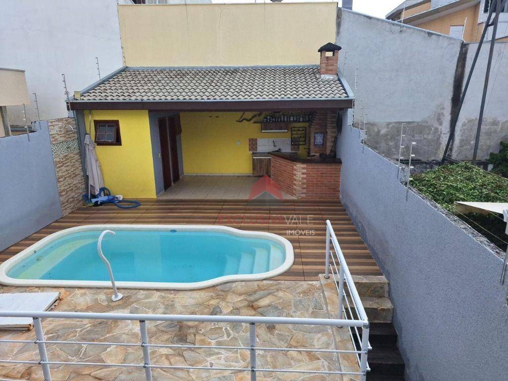 Casa, 3 quartos, 135 m² - Foto 3