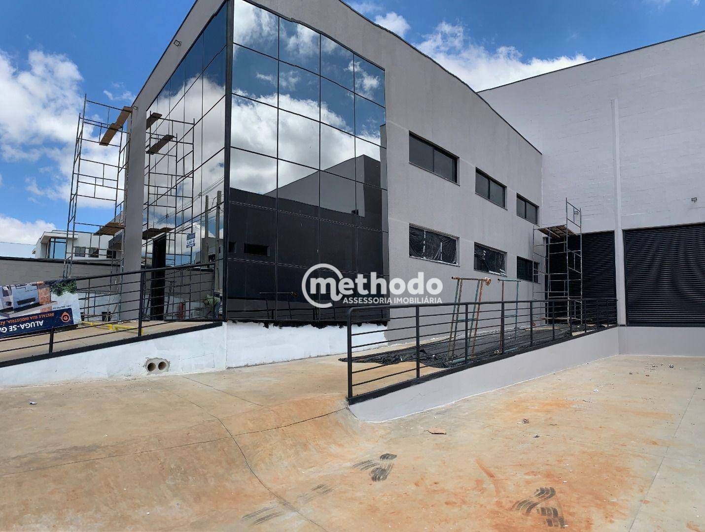 Depósito-Galpão-Armazém para alugar, 947m² - Foto 1