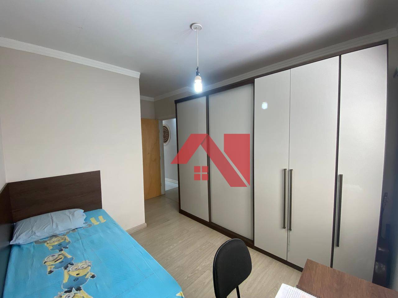 Casa à venda com 3 quartos, 228m² - Foto 17