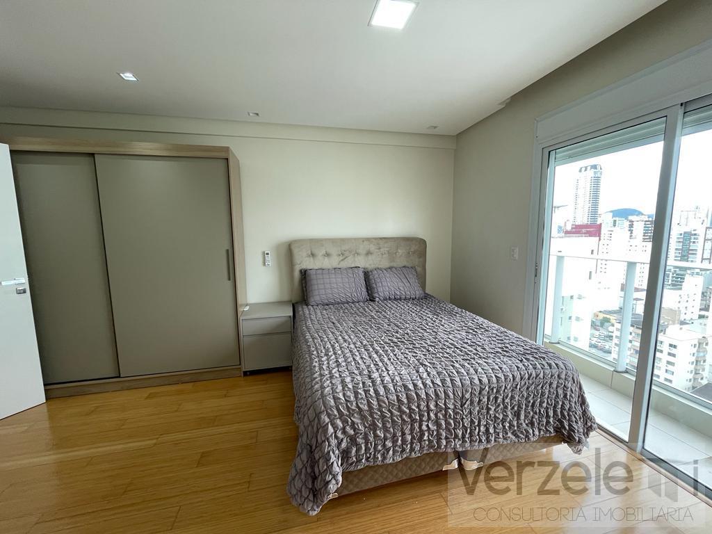 Apartamento à venda com 3 quartos, 130m² - Foto 33