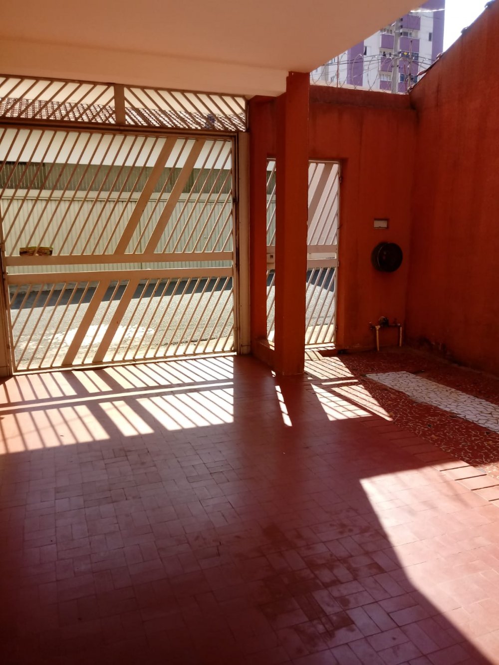 Sobrado para alugar com 3 quartos, 250m² - Foto 1