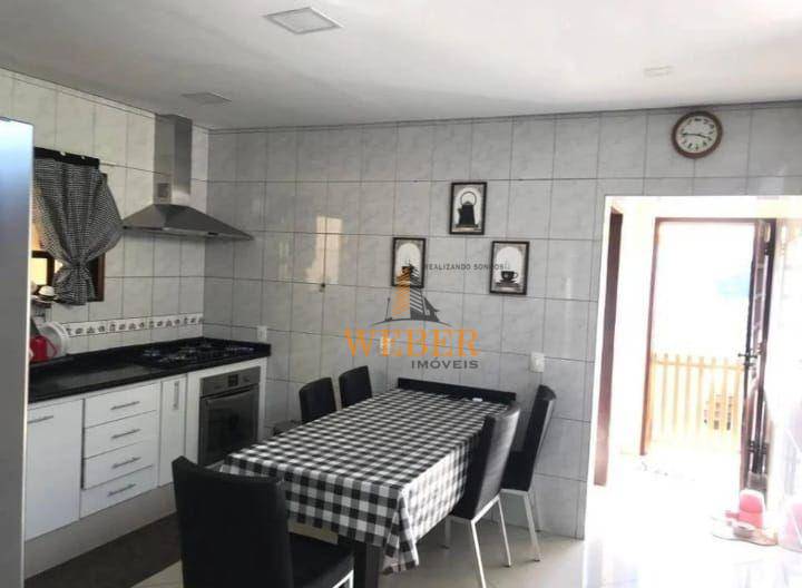 Casa à venda com 3 quartos, 284m² - Foto 14