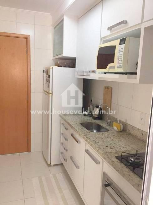 Apartamento à venda com 3 quartos, 75m² - Foto 7