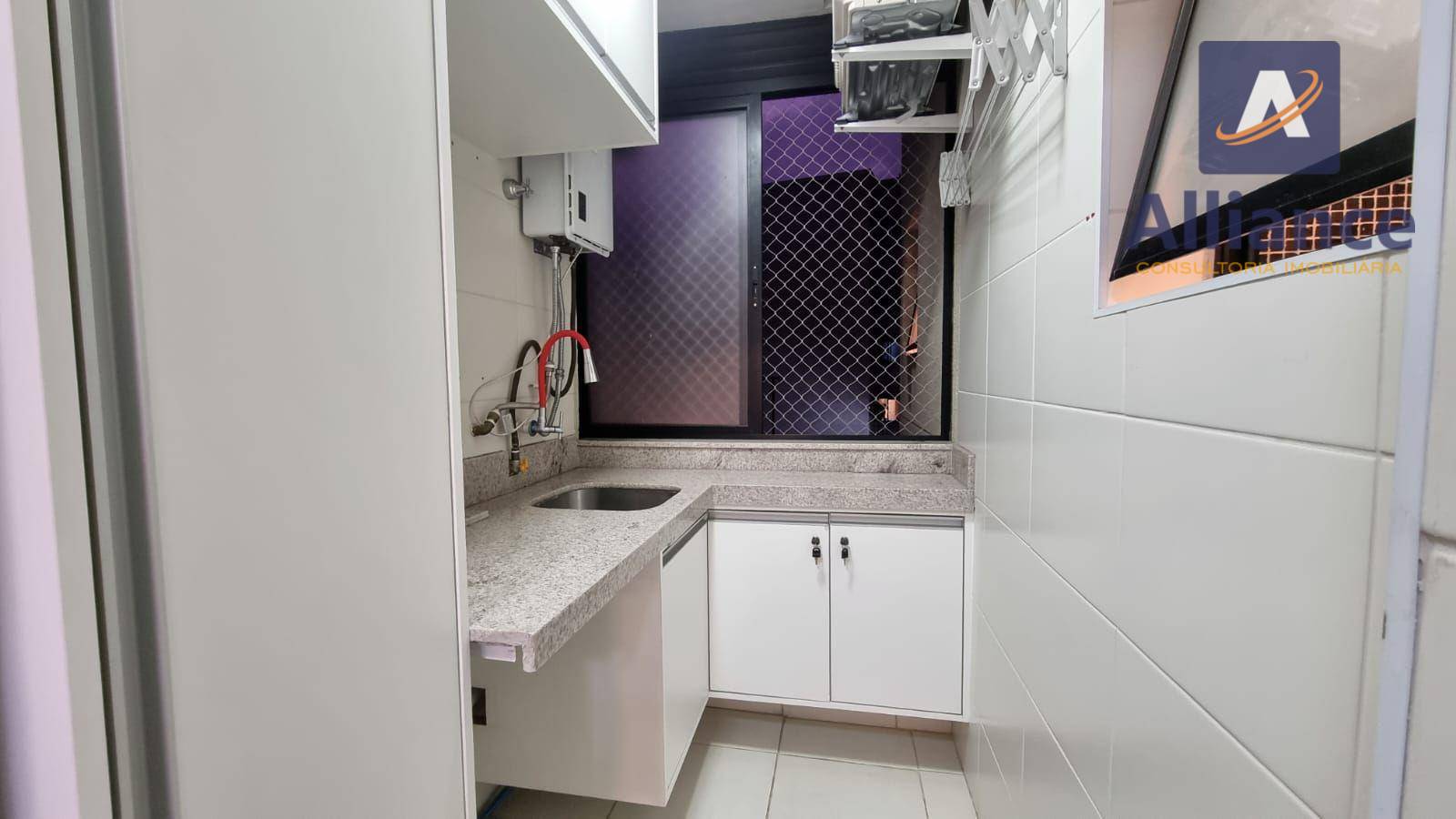 Apartamento à venda com 3 quartos, 96m² - Foto 7