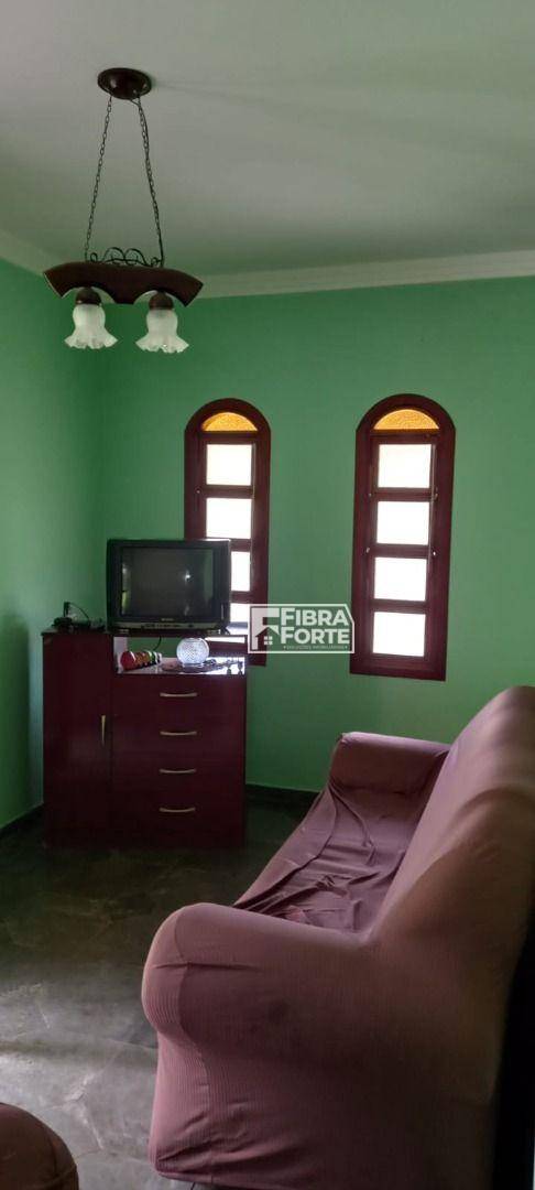 Chácara à venda com 2 quartos, 220m² - Foto 15