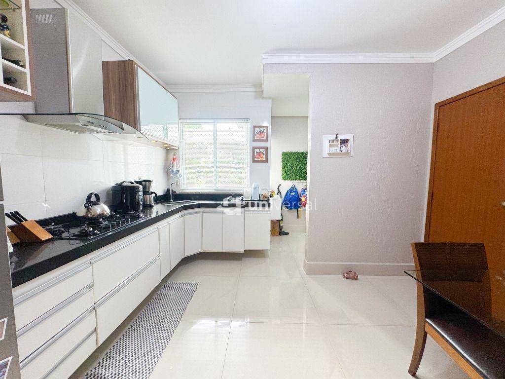 Apartamento à venda com 3 quartos, 107m² - Foto 13