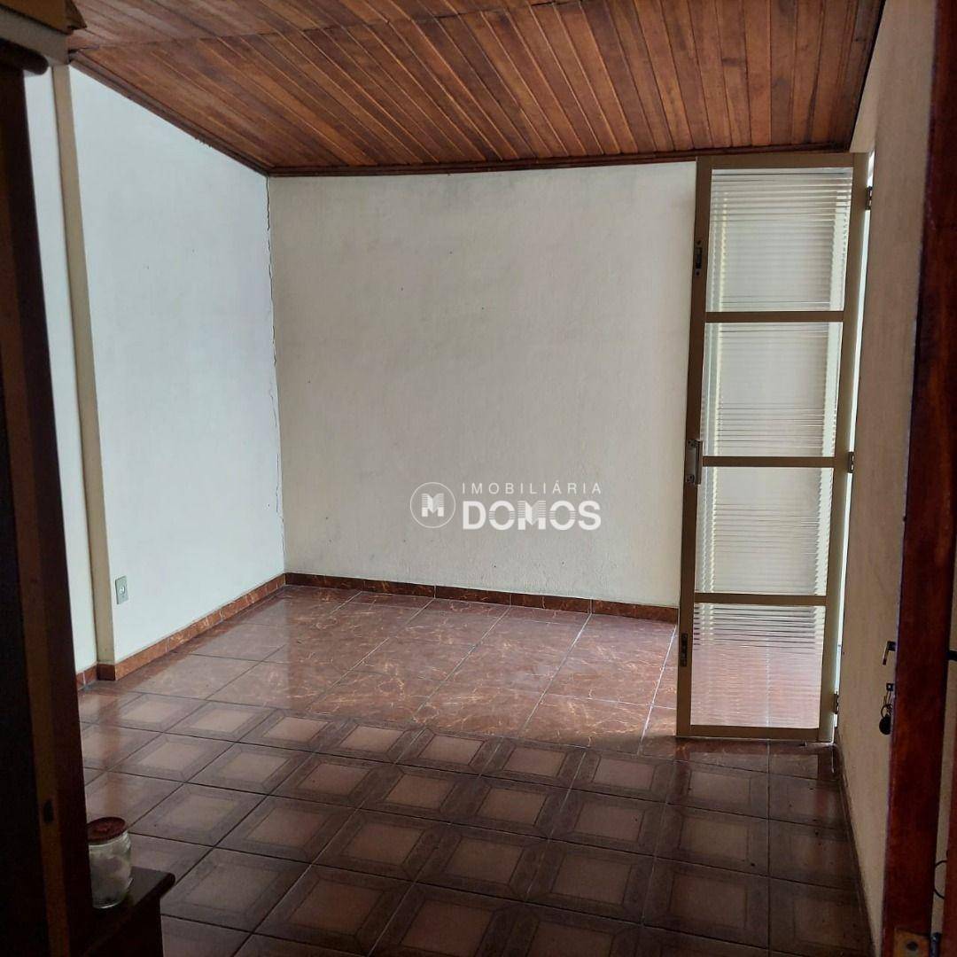 Casa à venda com 4 quartos, 180m² - Foto 21