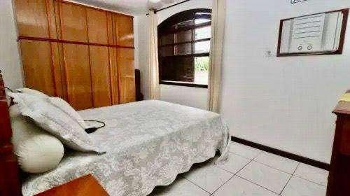 Casa de Condomínio à venda com 5 quartos, 412m² - Foto 2