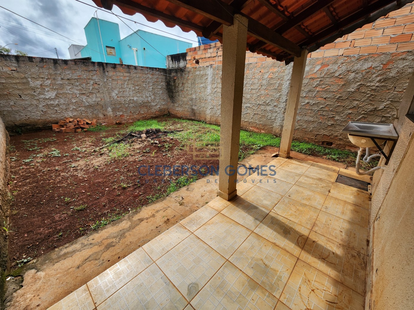 Casa à venda com 2 quartos, 180m² - Foto 11