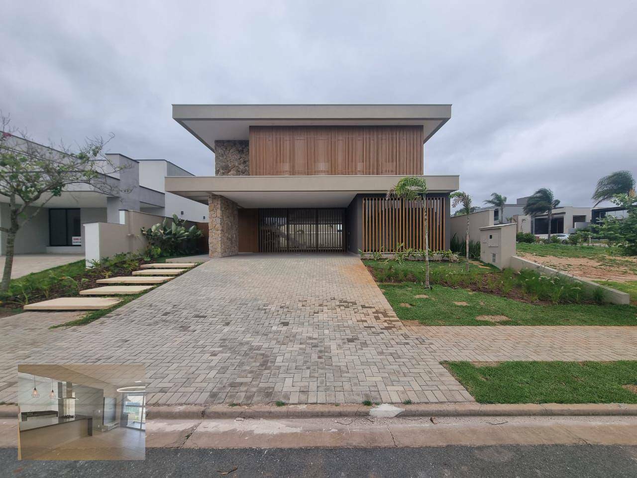 Casa de Condomínio à venda com 4 quartos, 422m² - Foto 2