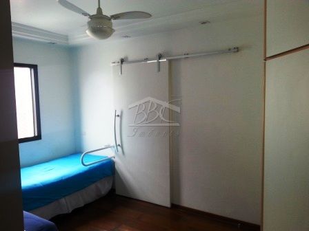 Apartamento à venda com 3 quartos, 146m² - Foto 9