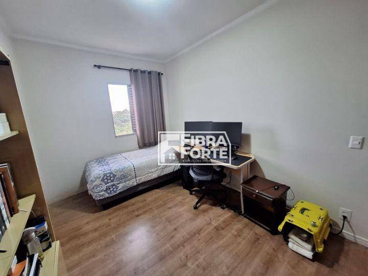 Apartamento à venda com 3 quartos, 75m² - Foto 14