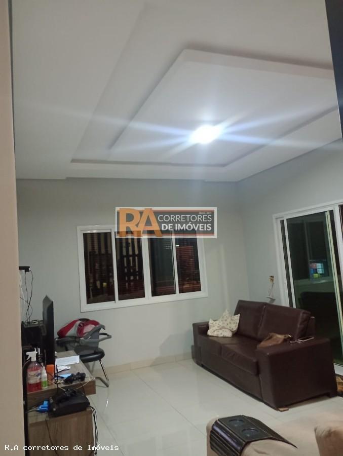 Casa à venda com 3 quartos, 300m² - Foto 5