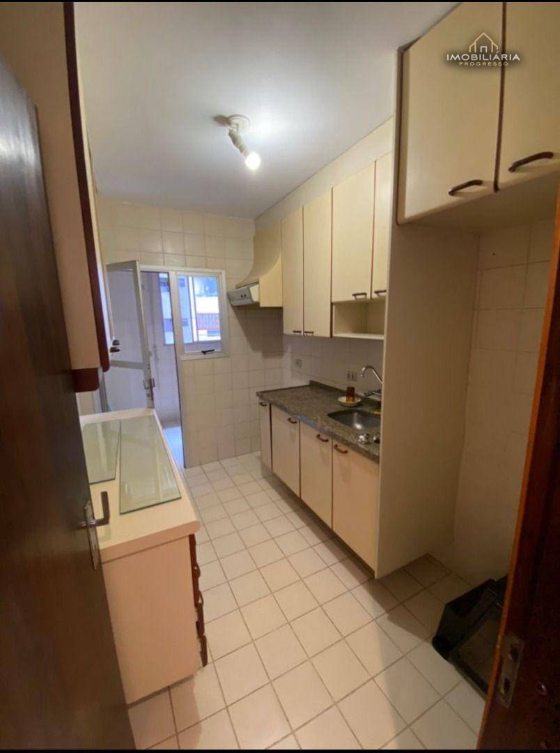 Apartamento à venda com 3 quartos, 90m² - Foto 5