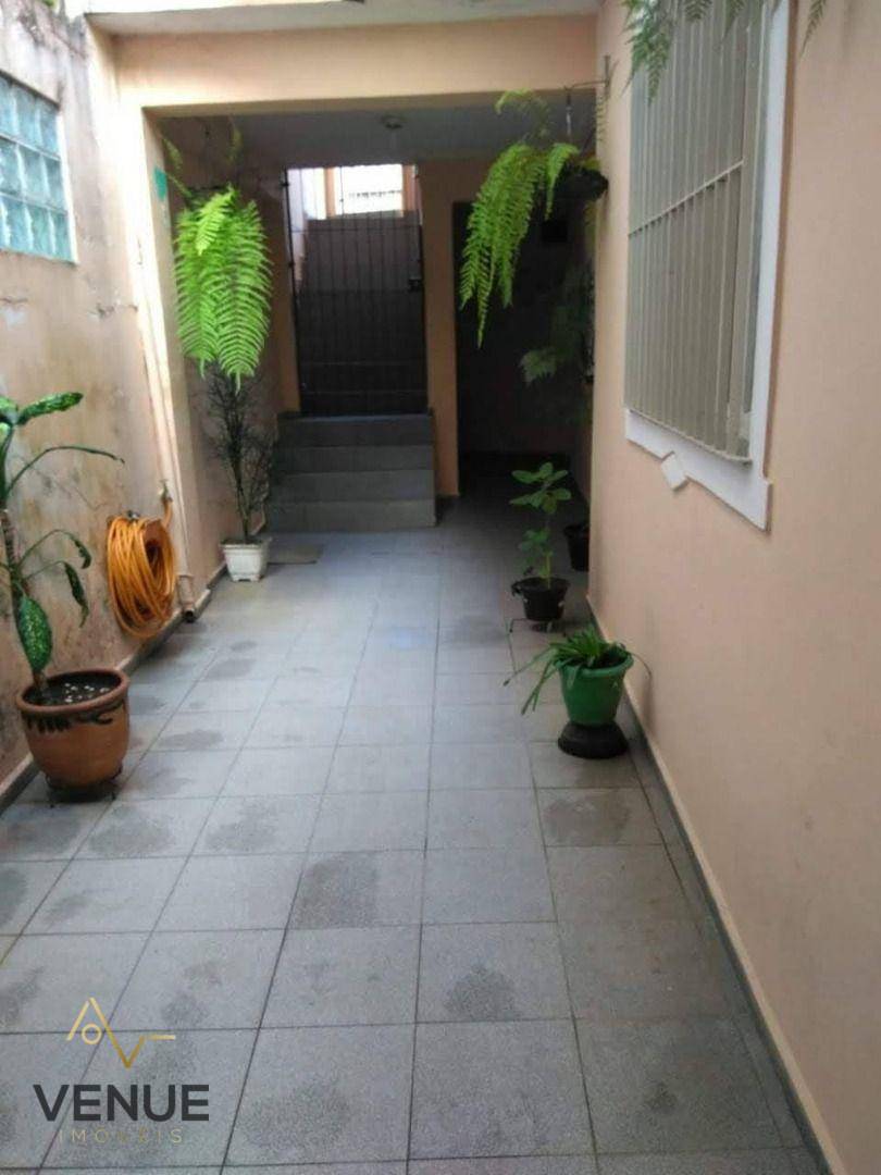 Casa à venda com 3 quartos, 176m² - Foto 2