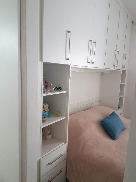 Apartamento à venda com 2 quartos, 77m² - Foto 11