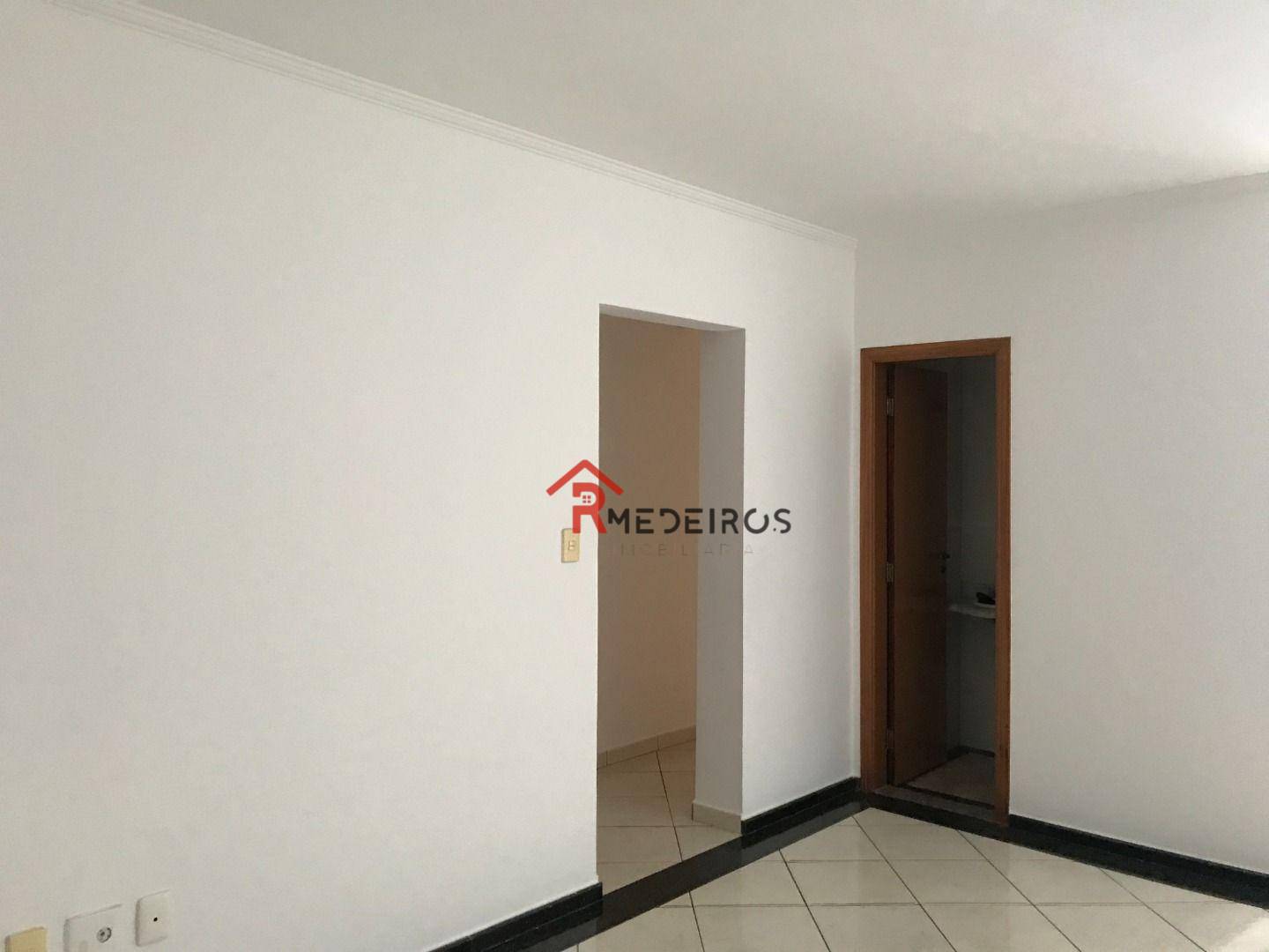 Apartamento à venda com 3 quartos, 170m² - Foto 4