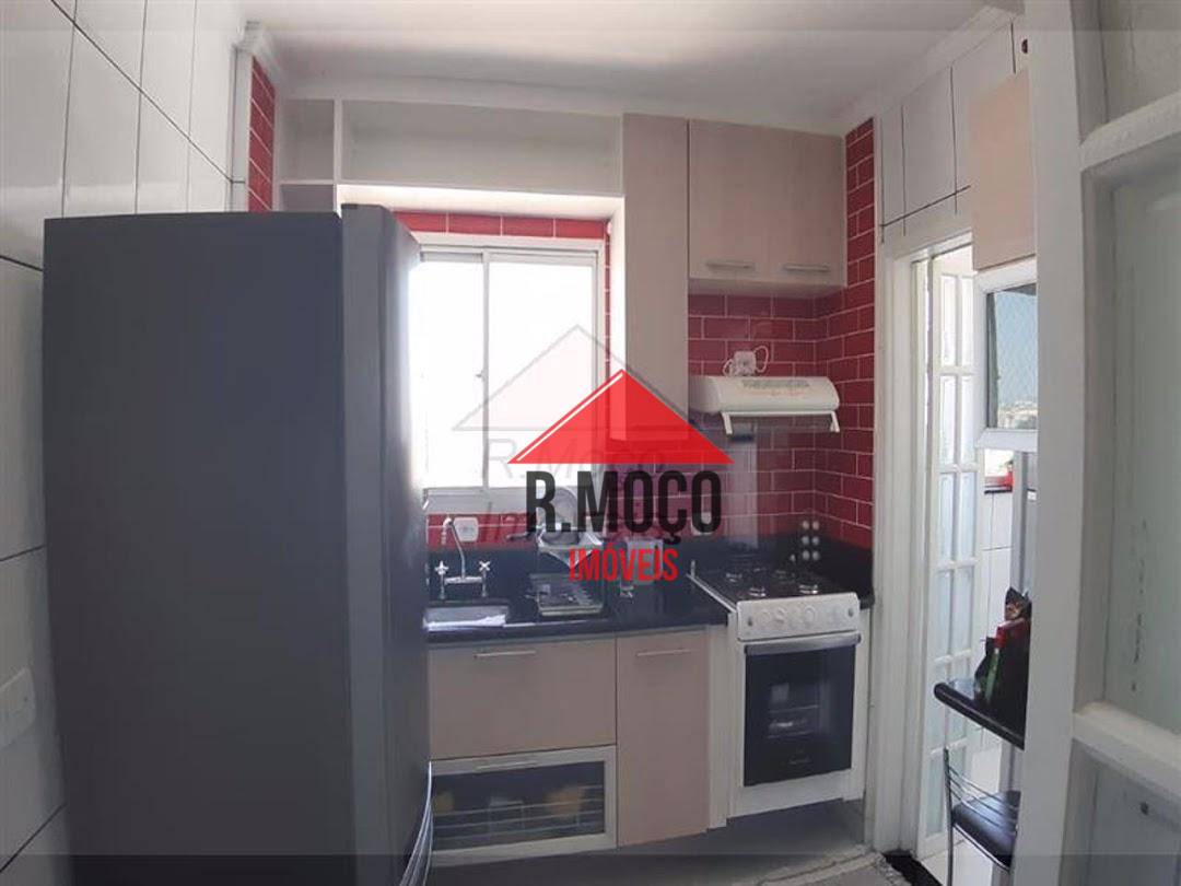 Apartamento à venda com 2 quartos, 72m² - Foto 4