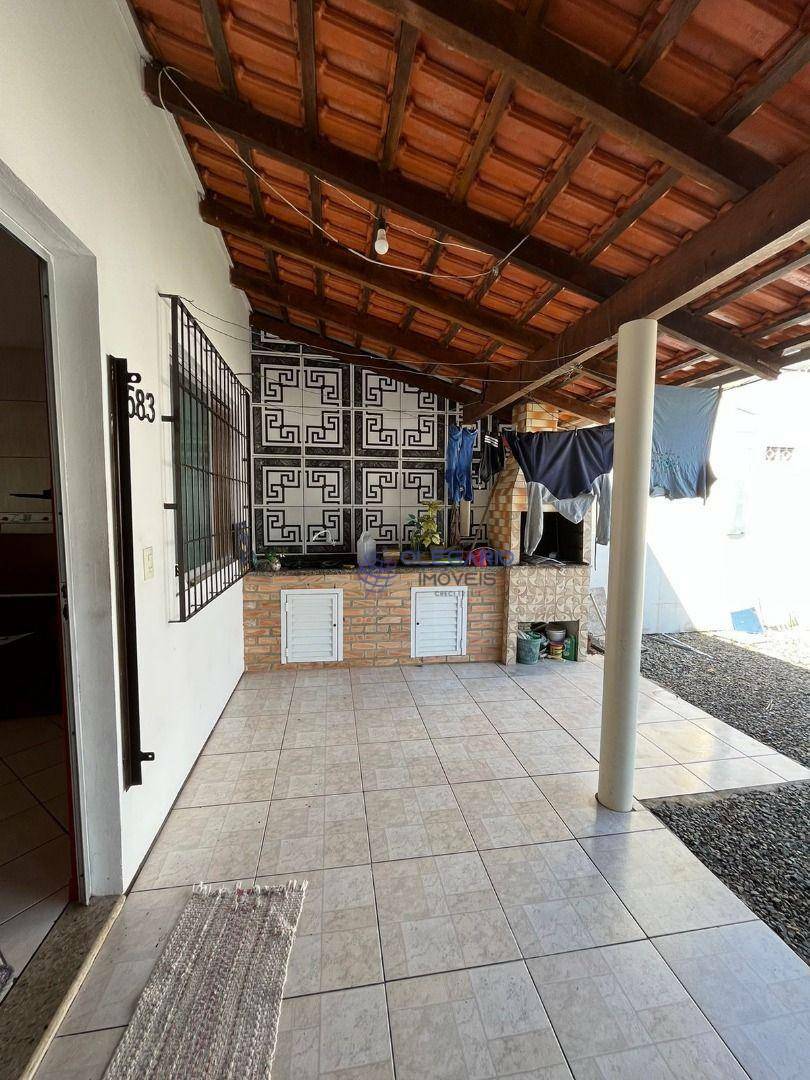 Casa à venda com 3 quartos, 93m² - Foto 3