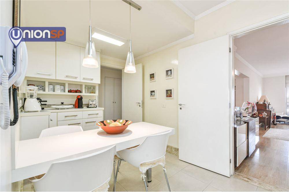 Apartamento à venda com 3 quartos, 175m² - Foto 24