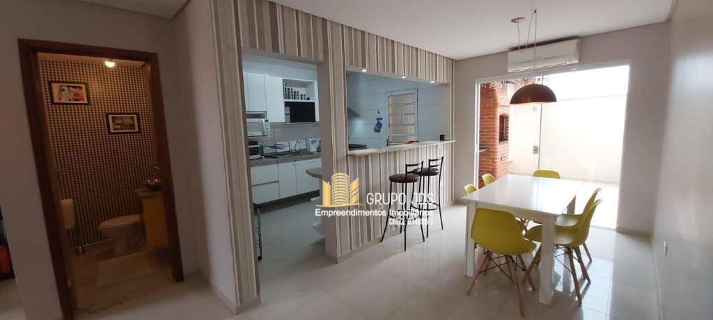 Casa à venda com 3 quartos, 98m² - Foto 6