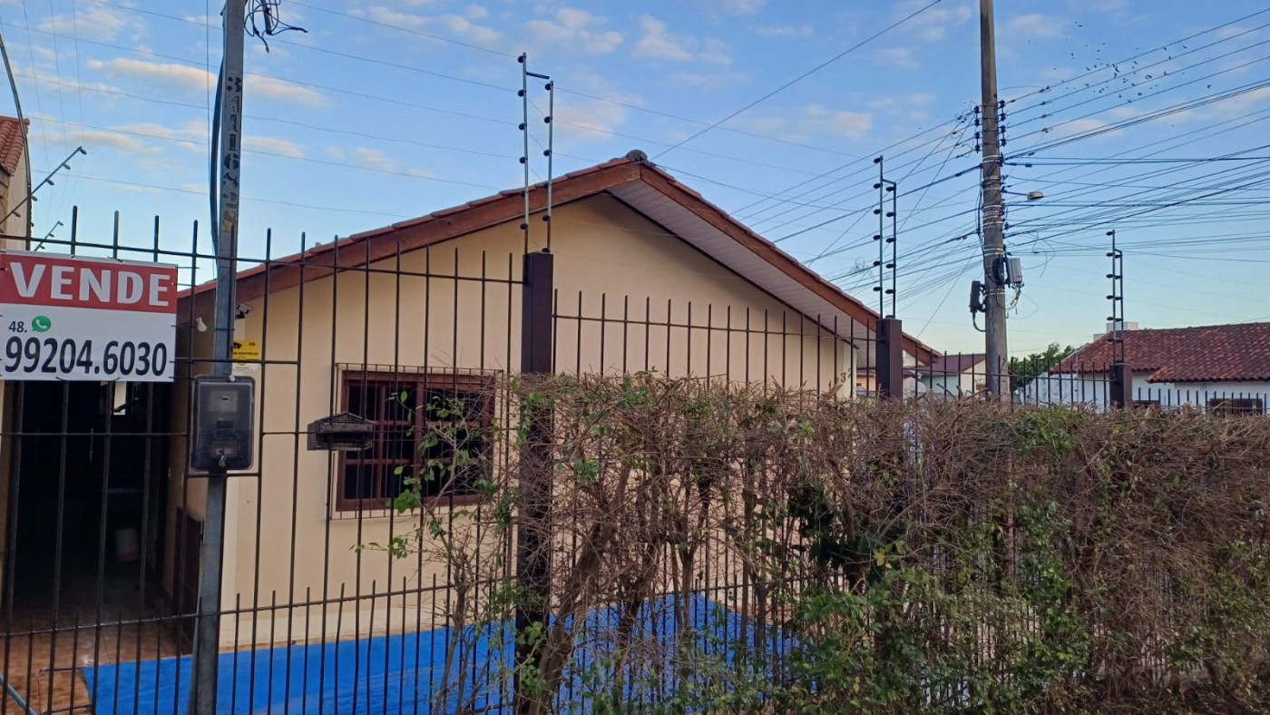 Casa à venda com 2 quartos, 68m² - Foto 32