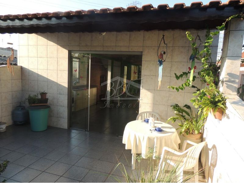 Casa à venda com 2 quartos, 200m² - Foto 33