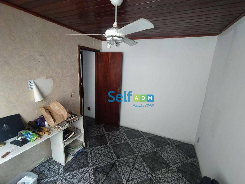 Apartamento para alugar com 5 quartos, 140m² - Foto 17