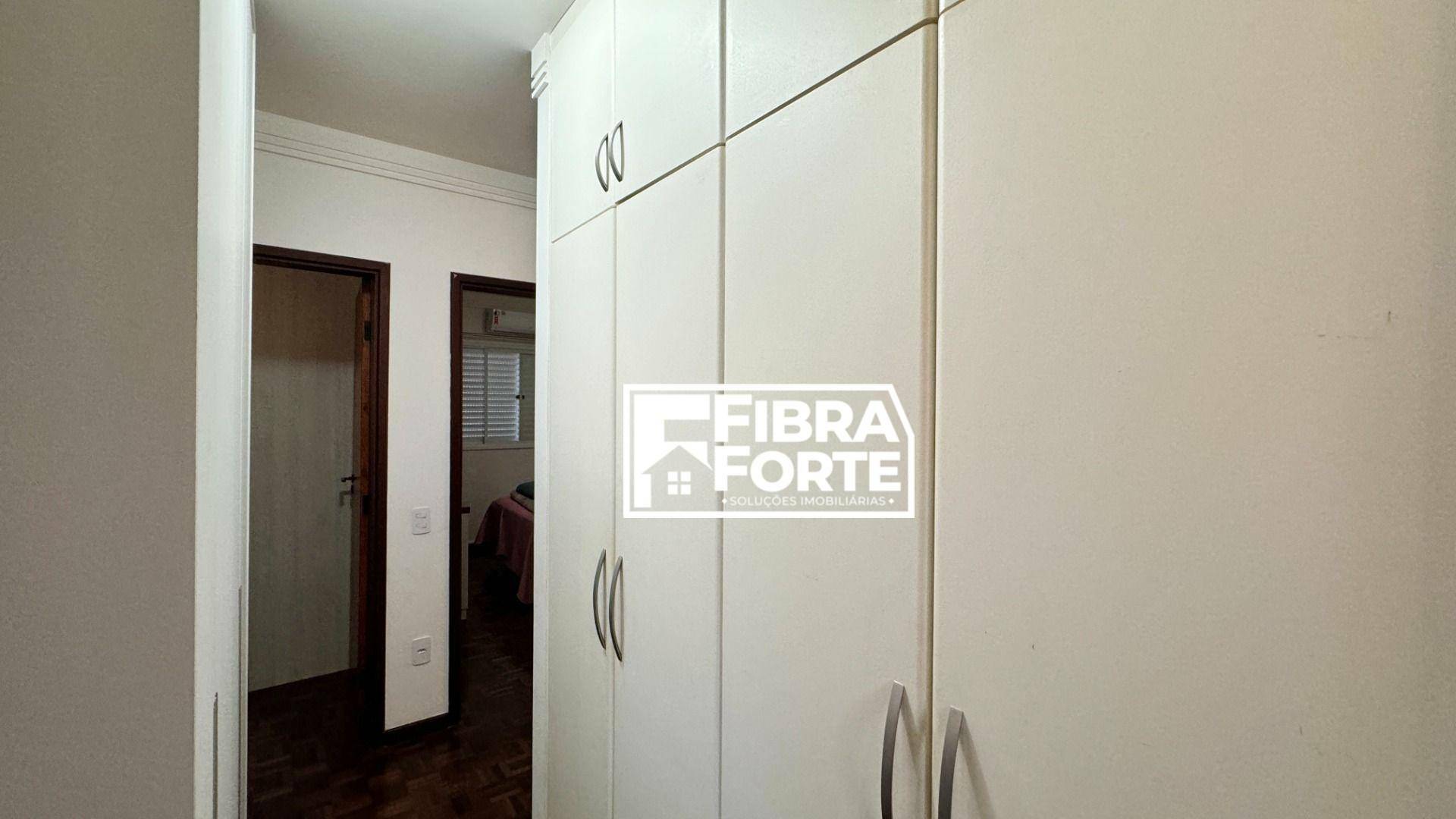 Casa de Condomínio para alugar com 3 quartos, 200m² - Foto 44