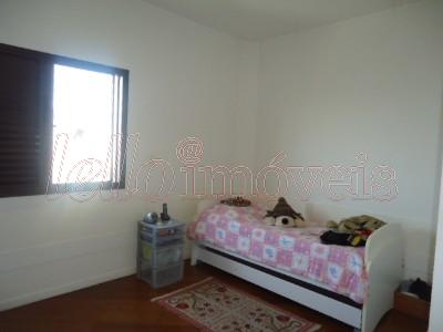 Apartamento para alugar com 4 quartos, 180m² - Foto 8