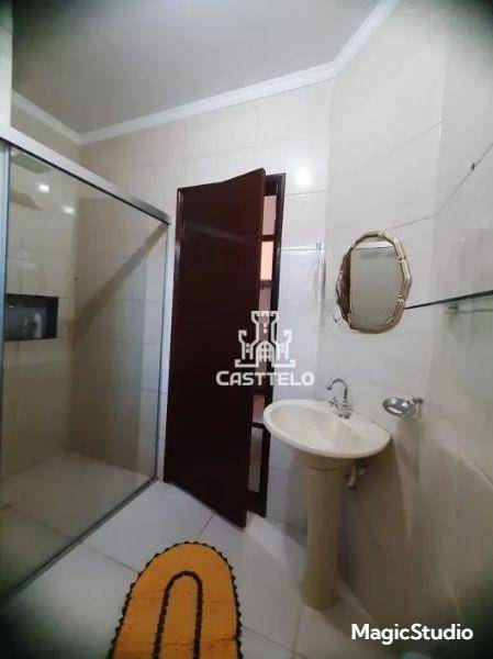 Casa à venda com 4 quartos, 110m² - Foto 19