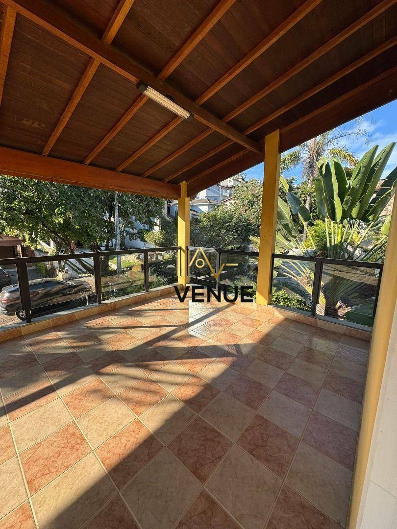 Casa de Condomínio à venda e aluguel com 3 quartos, 300m² - Foto 8