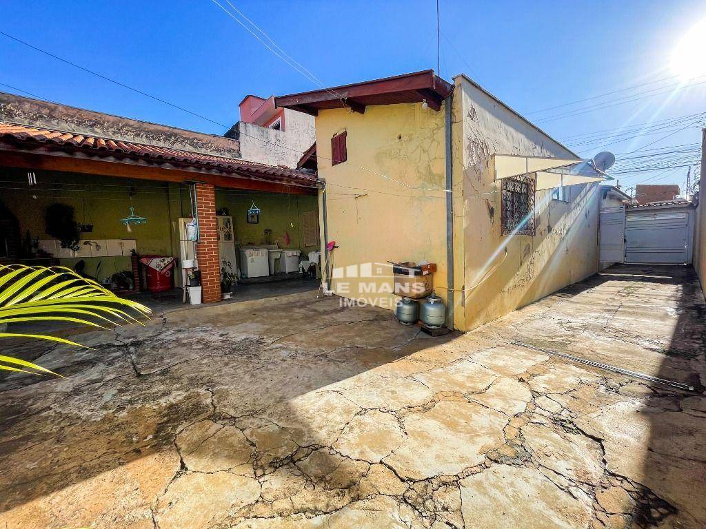 Casa, 3 quartos, 182 m² - Foto 4